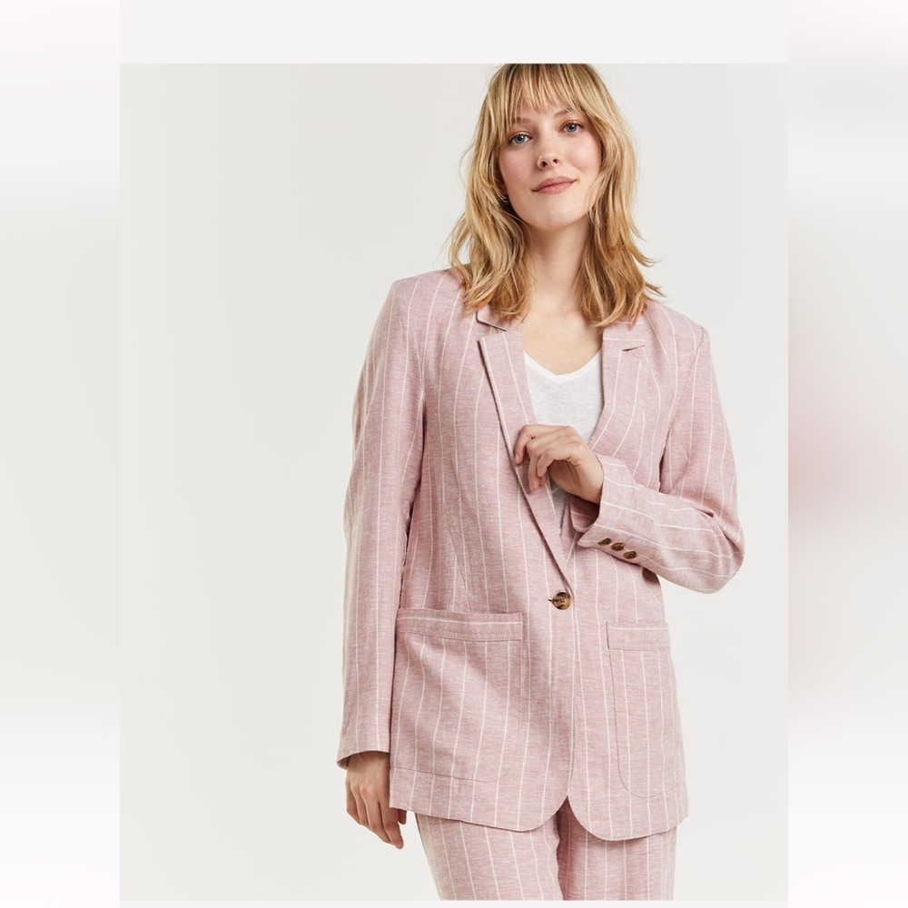 Signature Reitmans Heathered pink striped linen blend blazer